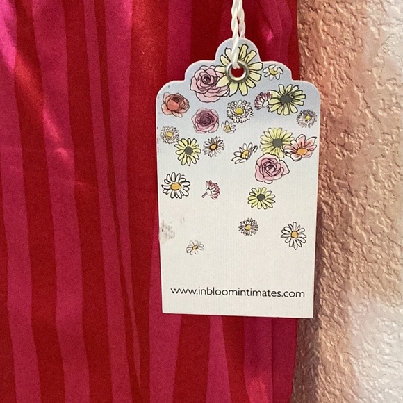 🆕️ In Bloom Silky Pajama top, Size Medium, NWT - Picture 7 of 7